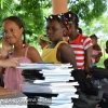 fundacion-fe-y-alegria-entrega-utiles-escolares-en-villa-riva008